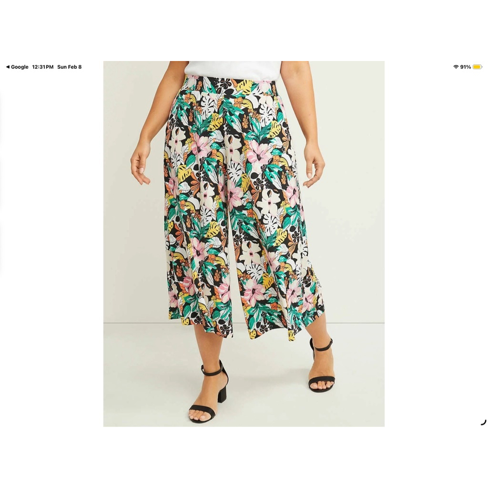 Lane Bryant Wide Leg Cropped Floral Pants
Flair on Leg